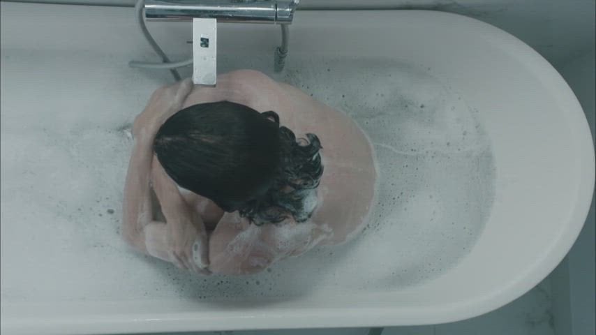 Laura Benson’s nude scene in Touch Me Not (2018)