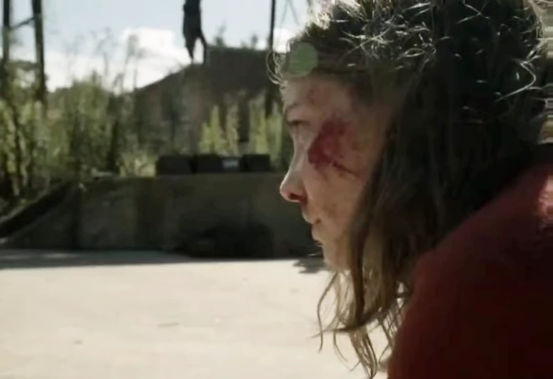 Lauren Cohan’s Sexy Booty Showcased in Hot Clip