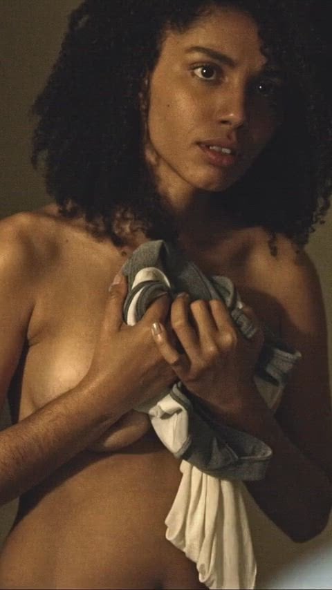 Lenita Oliver’s memorable nude scene in Madá (2017)