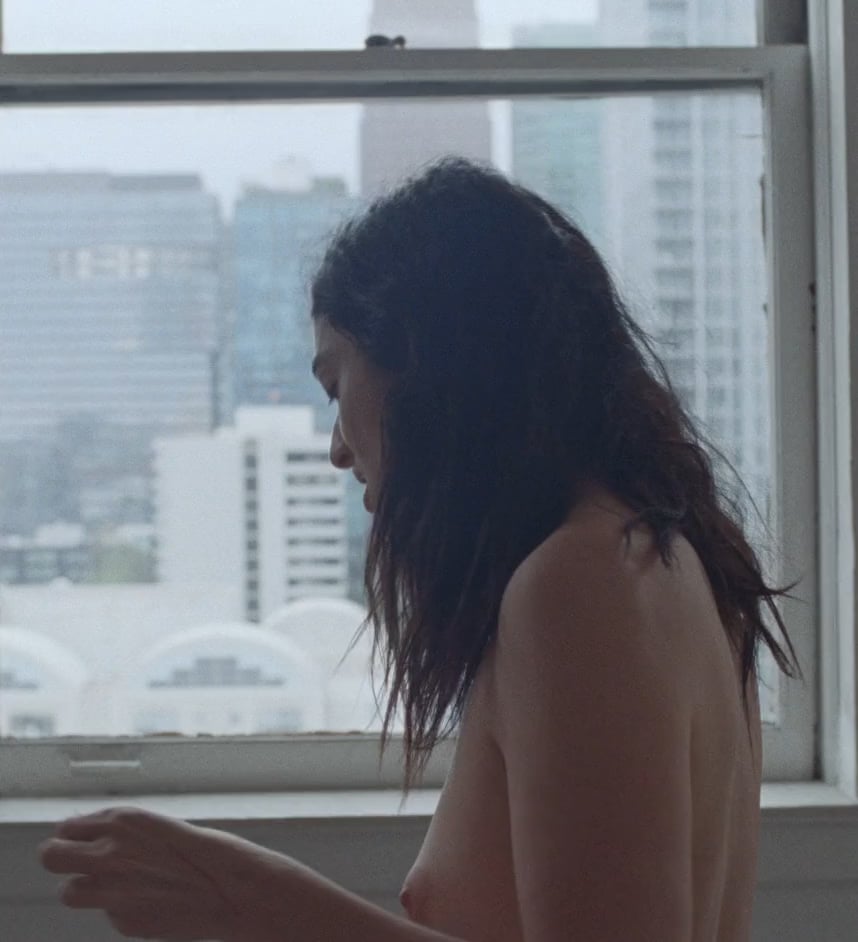 Lorde Shows Off Her Hot and Sexy Style