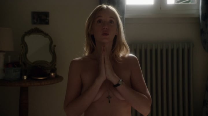 Ludivine Sagnier in a hot nude scene that will leave you breathless.
