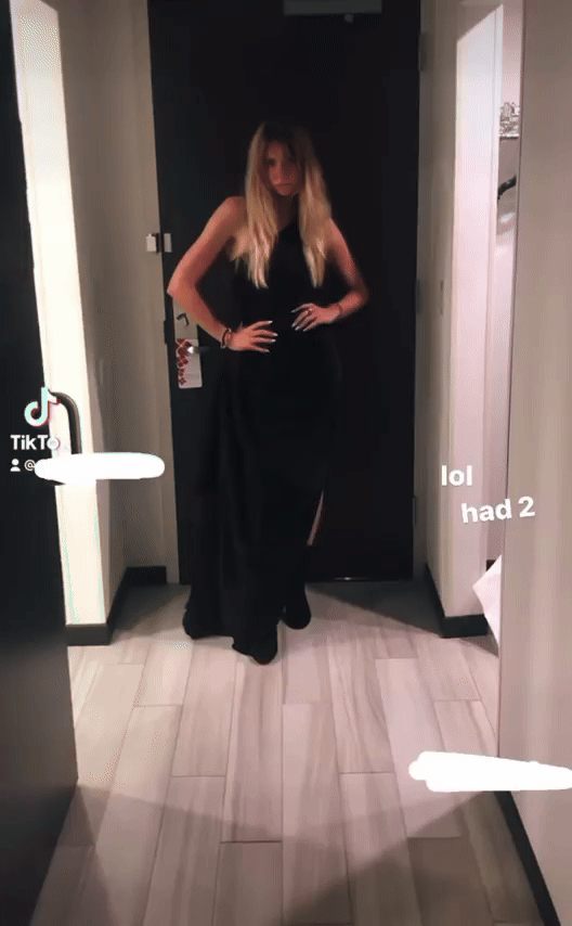 Maddie Phillips Shows Off Her Sexy Curves and Gorgeous Ass