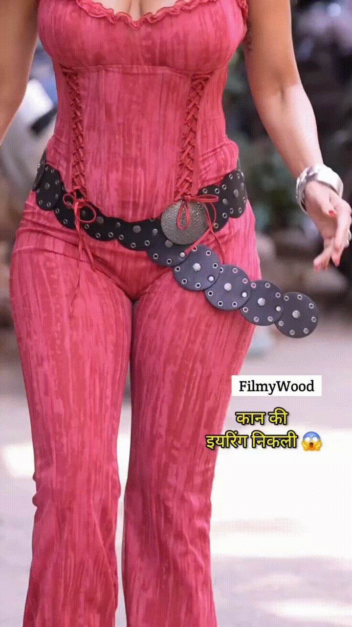 Malaika Arora sizzles in a hot nude scene that’s sure to captivate you