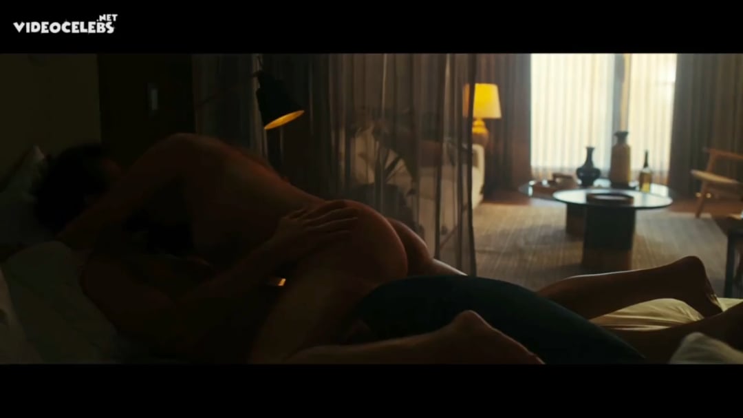 Manuela Gonzalez sizzles in a nude scene in Fake Profile Season 1 Episode 5.
