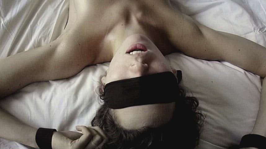 Margot Stilley in the nude sex scenes of 9 Songs