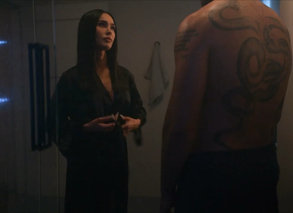 Megan Fox Looks Hot and Sexy in Stunning Outfits