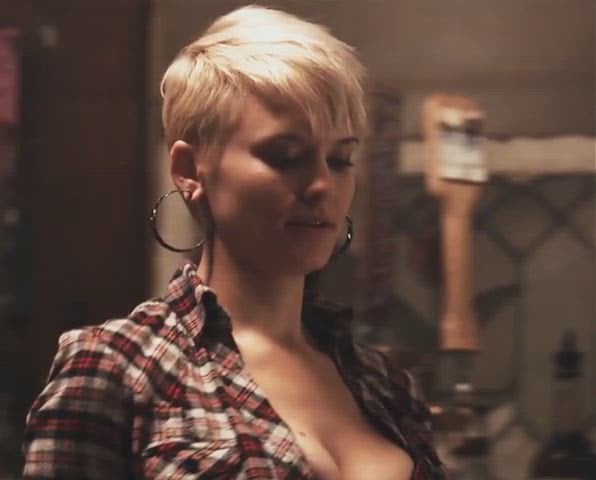 Melissa Jones in a nude scene from The Butterfly Effect 3 Revelations