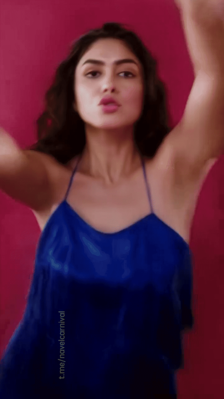 Mrunal Thakur’s Steamy Nude Scene That Will Leave You Breathless