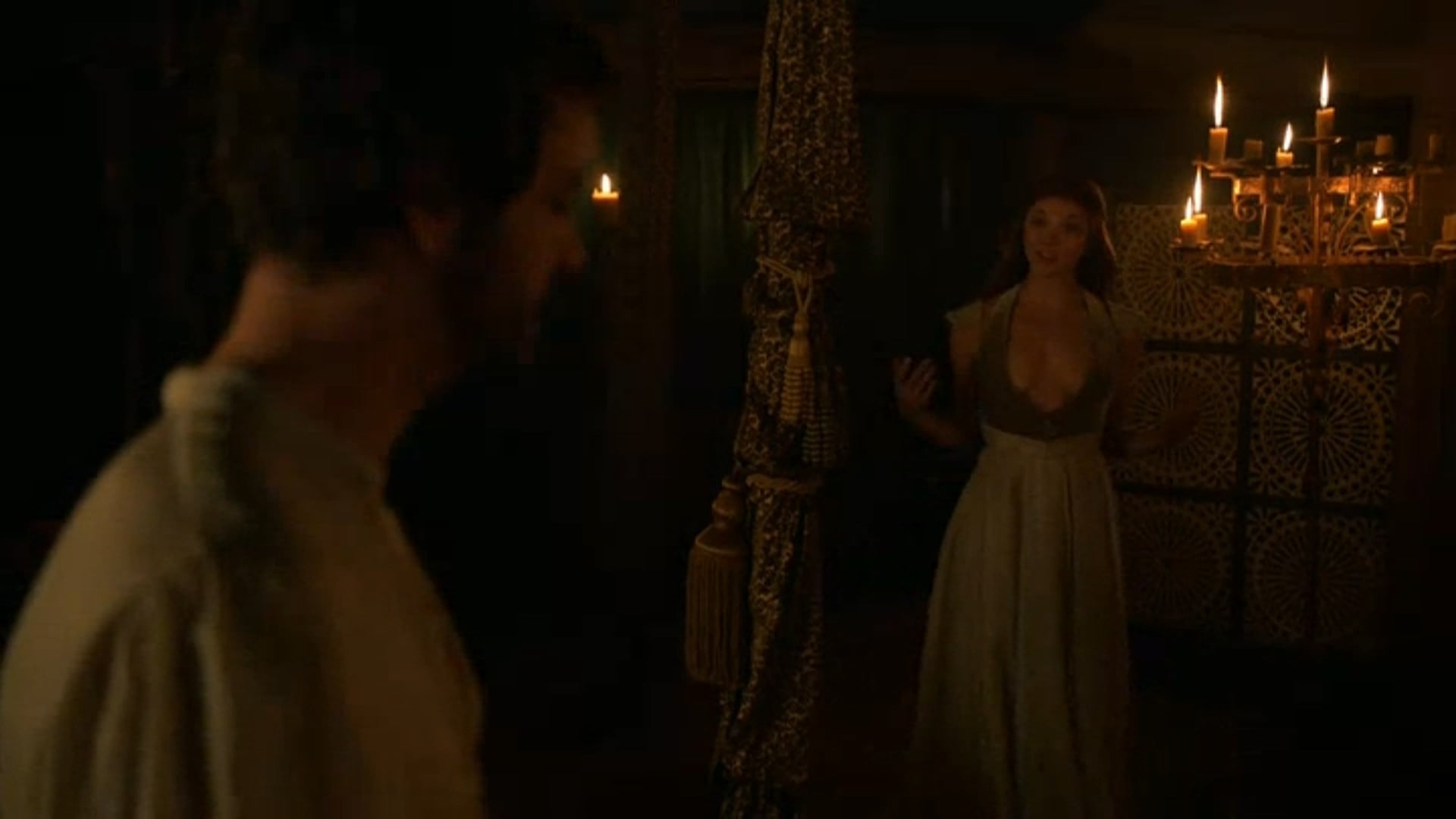 Natalie Dormer Looks Hot and Sexy as Margaery Tyrell in Game of Thrones
