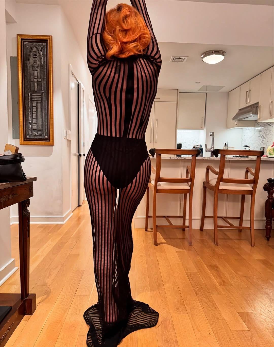 Natasha Lyonne’s Sexy Ass Steals the Show in Stunning Reveal