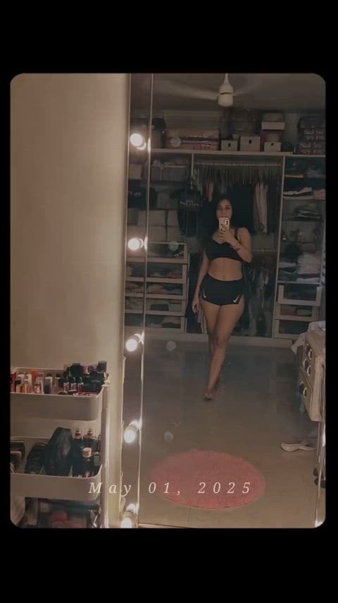 Neha Bhasin’s Hot Instagram Video