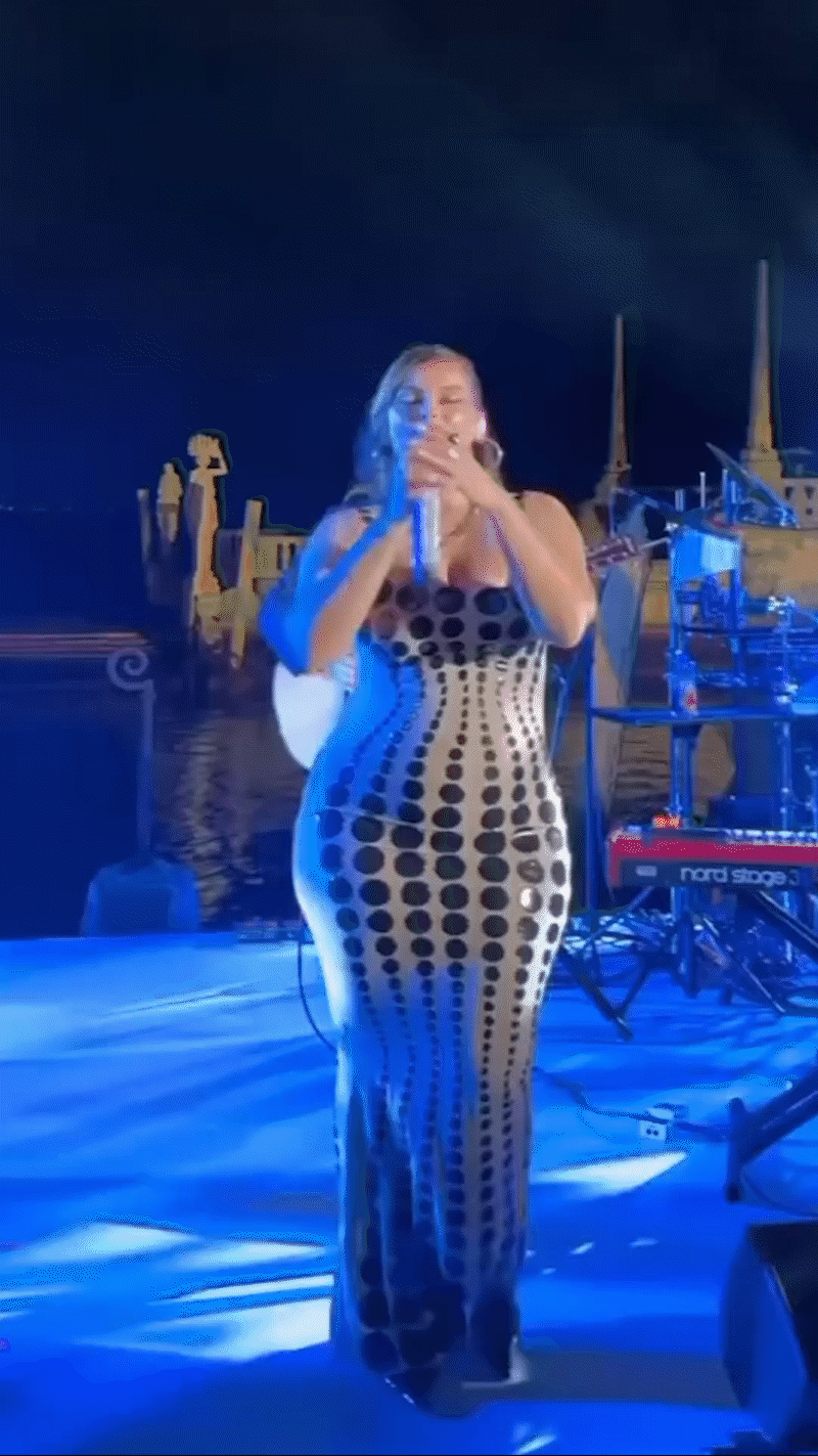 Nelly Furtado’s Hot Ass Moments That Will Leave You Breathless