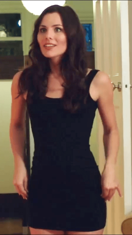 Olivia Chenery Reveals the Difference Between Hot and Sexy in Clothes On and Nude