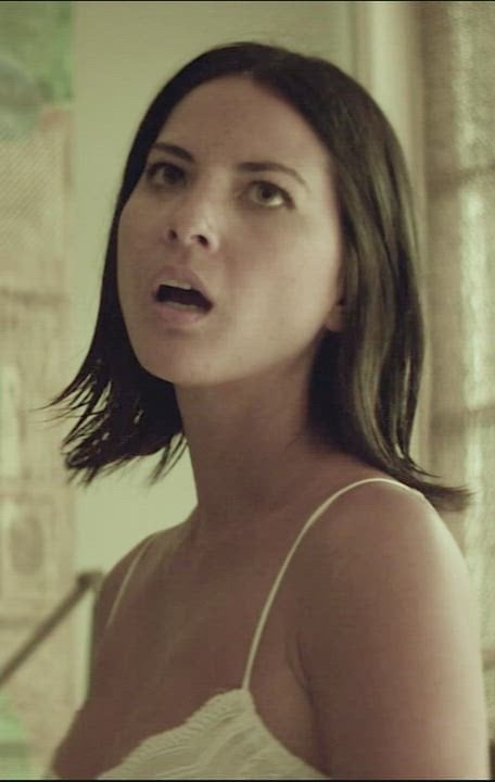 Olivia Munn Strips Down to Reveal Her Sexy Sides in a Provocative “With Clothes On” vs “With Clothes Off” Clip