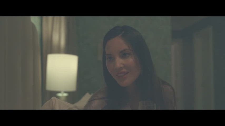 Olivia Munn’s Sultry Scene in “Your Friends and Neighbors” 1×02 – Nude and Unforgettable