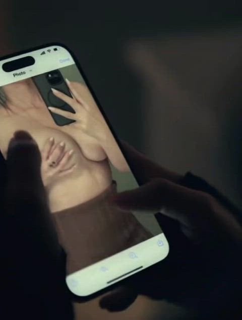 Olivia Munn’s nude scene in Your Friends & Neighbors s01e04