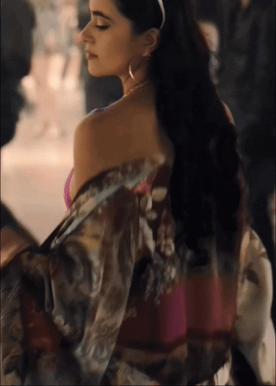 Paulina Gaitan’s Hot and Sexy Ass Steals the Show