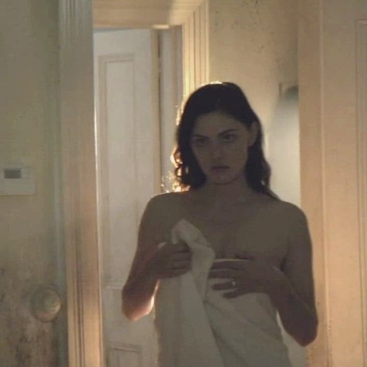 Phoebe Tonkin’s Steamy Nude Scene in Her Latest Film