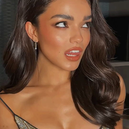 Rachel Zegler Goes Wild in a Sexy Reveal