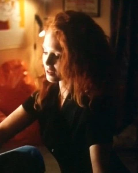 Raelee Hill’s nude scene in Hotel de Love (1996)