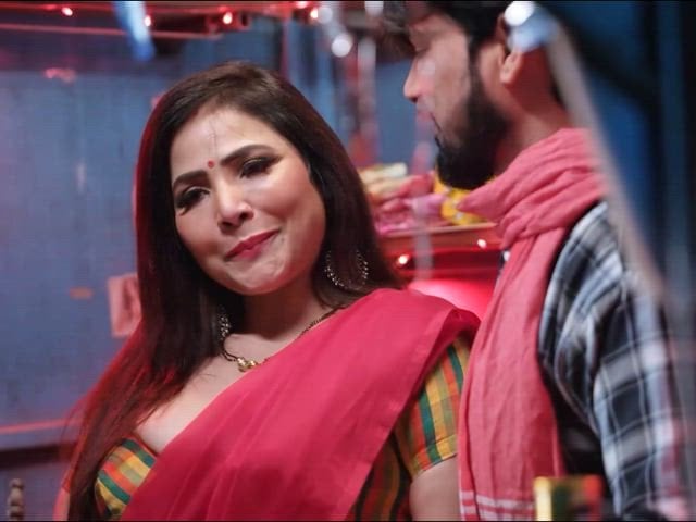 Rajsi Verma’s hot scene in Utha Patak Season 3 Episode 3