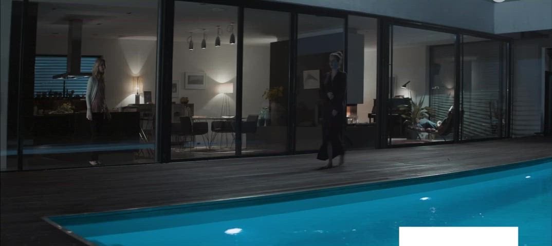 Ruby O. Fee’s stunning nude scene in Zazy (2016)