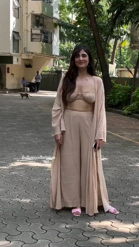 Saloni Batra’s Hot and Sexy Nude Scene Uncovered