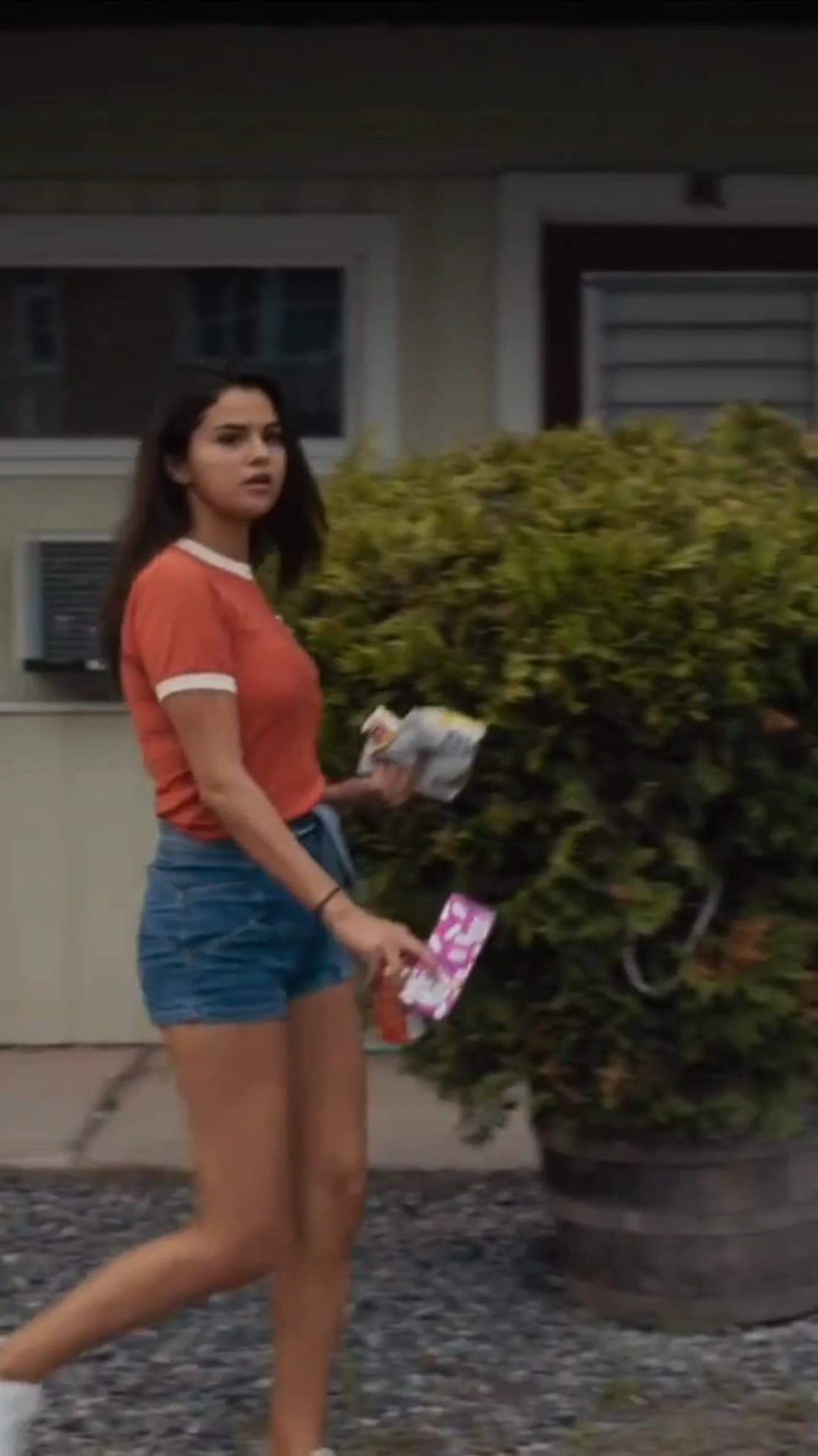 Selena Gomez Looks Hot in Dresses That Show Off Her Curves