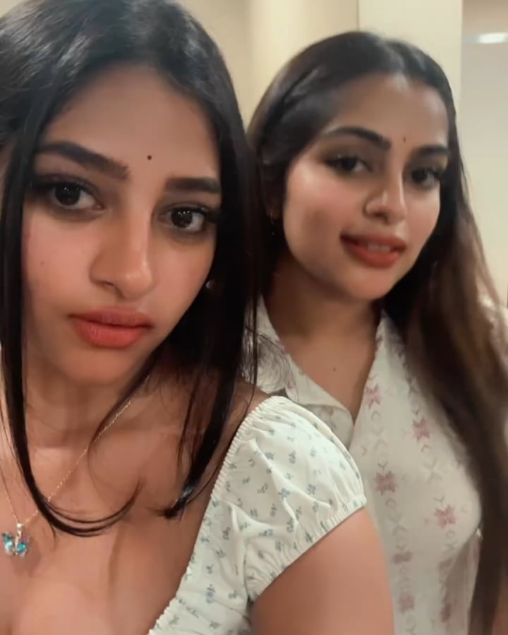 Shalini’s Hot and Sexy Looks That Steal the Show