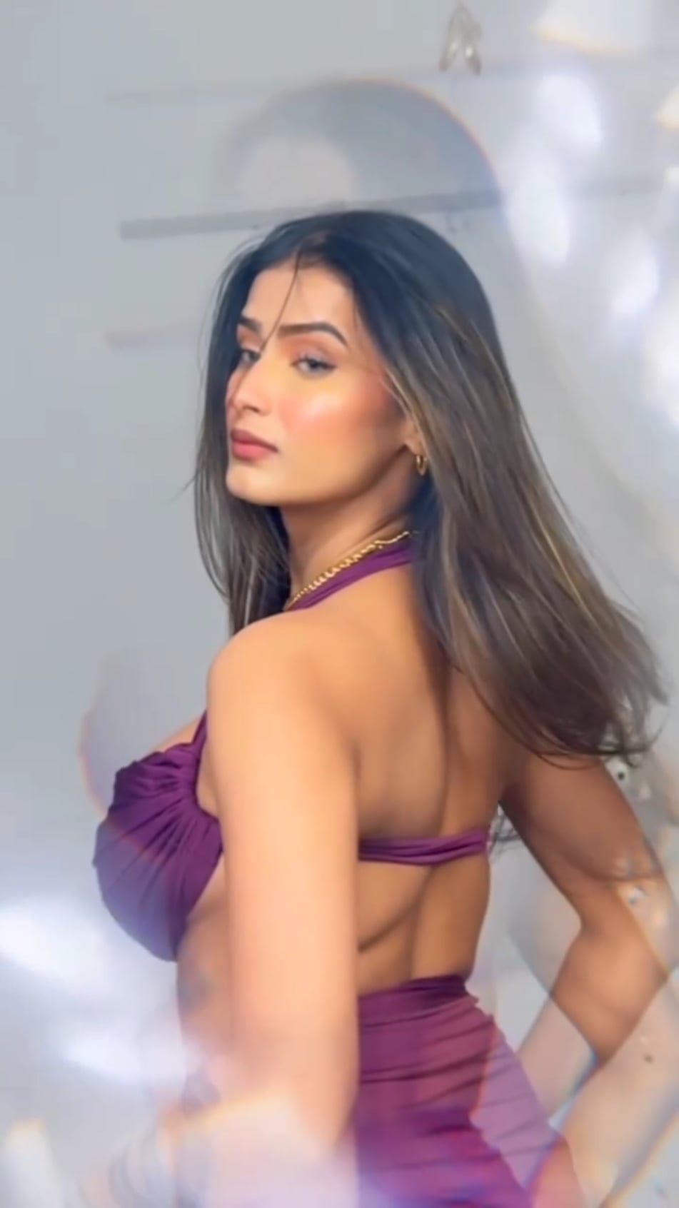 Shanaya’s Hot and Sexy Reveal
