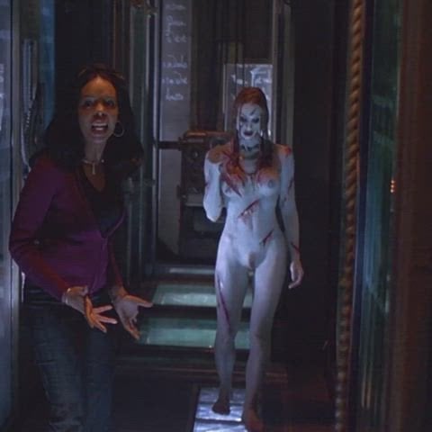 Shawna Loyer’s Nude Scene in Thir13en Ghosts (2001)