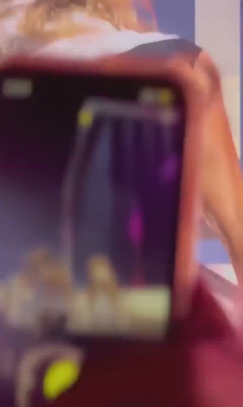 Tate McRae Shows Off Her Hot Butt in Sultry Dance Moves