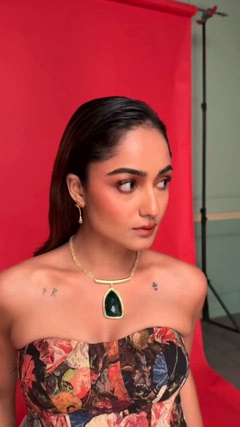 Tridha Choudhary’s Hot Photoshoot Video