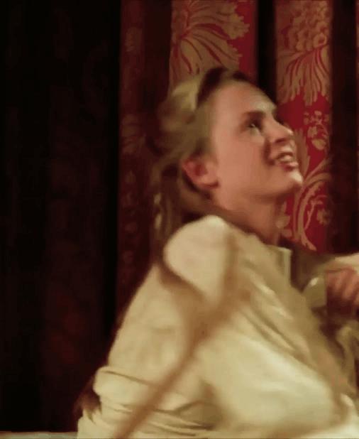 Uma Thurman Reveals Hot Transformations in Sexy Nude vs Clothed Video