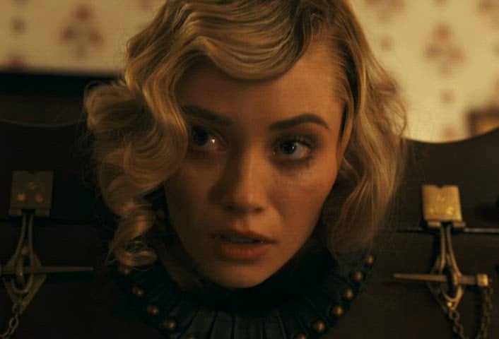 Virginia Gardner and Madison Elise Rogers in a nude sex scene from 1923 Season 2 Episode 6