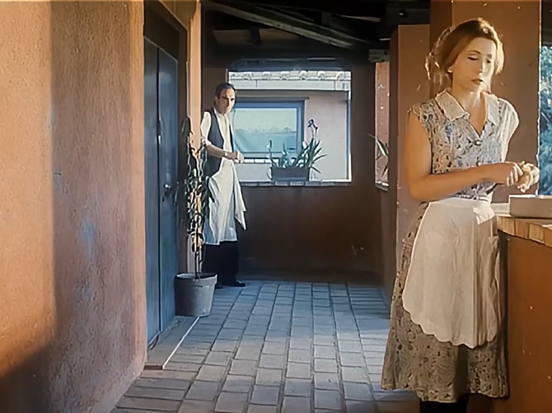 Who is the actress in this hot movie with a steamy nude scene?