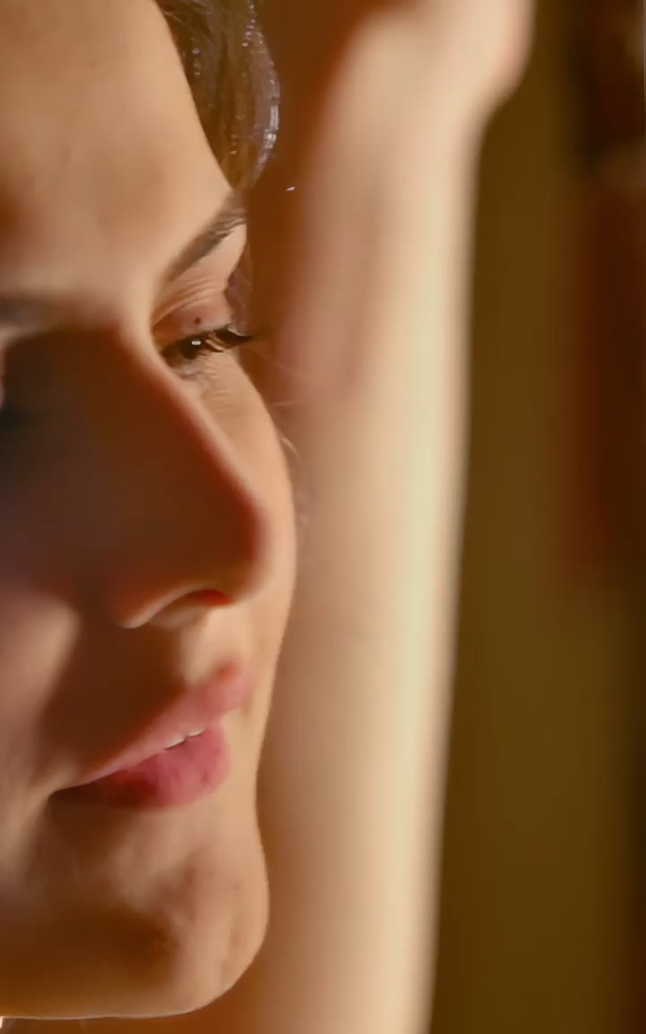 Zareen Khan’s steamy nude scene in Aksar 2