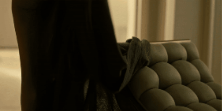 Zoe Saldana’s Hot Ass Steals the Show in Sultry Clip