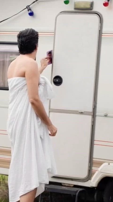 Antje Koch’s Nude Scene in Pastewka Season 8 Episode 2