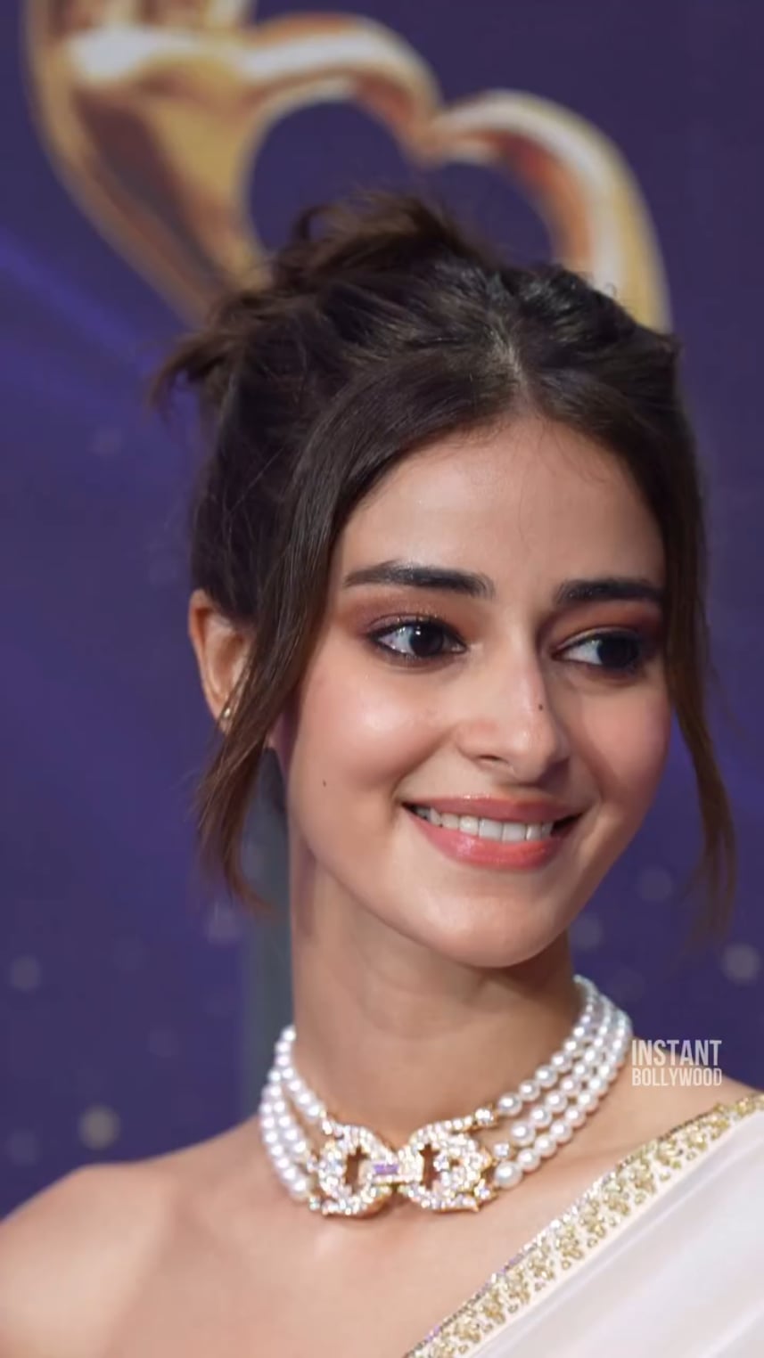 Hot and Sexy Ananya Pandey Shows Off Her Curves