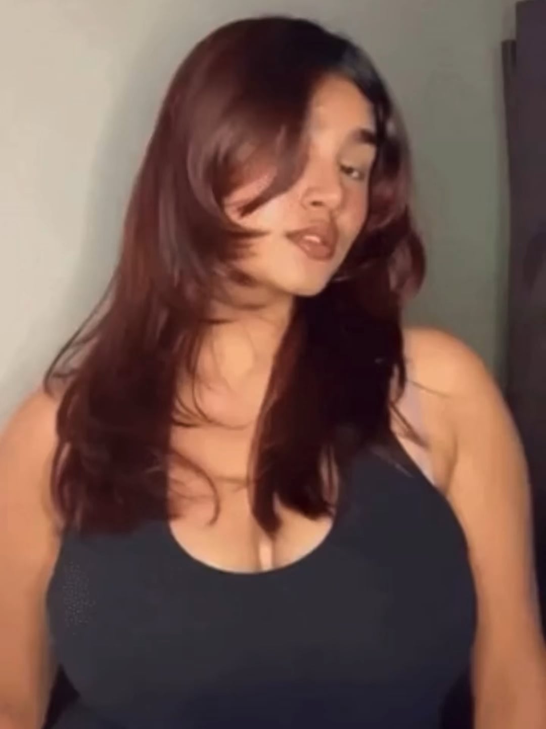 Hot and Sexy Looks from Sania Maryeiamm