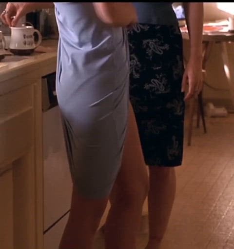 Jennifer Love Hewitt’s Hot and Sexy Butt Highlighted in Steamy Video