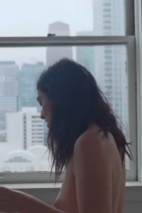 Lorde’s steamy new music video features a stunning topless scene.