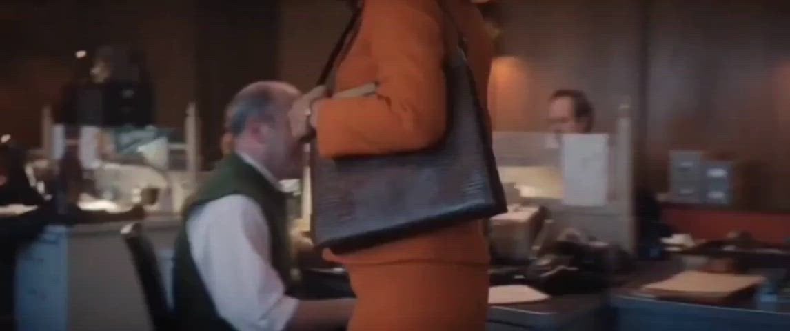 Natalie Portman’s Hot and Sexy Ass Steals the Spotlight