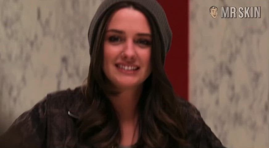 Addison Timlin sizzles in a steamy nude scene in Californication 2010