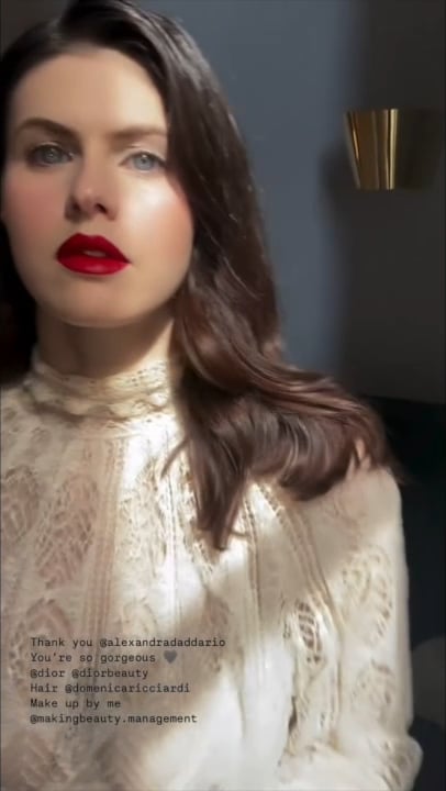 Alexandra Daddario Shows Off Her Hot and Sexy Looks