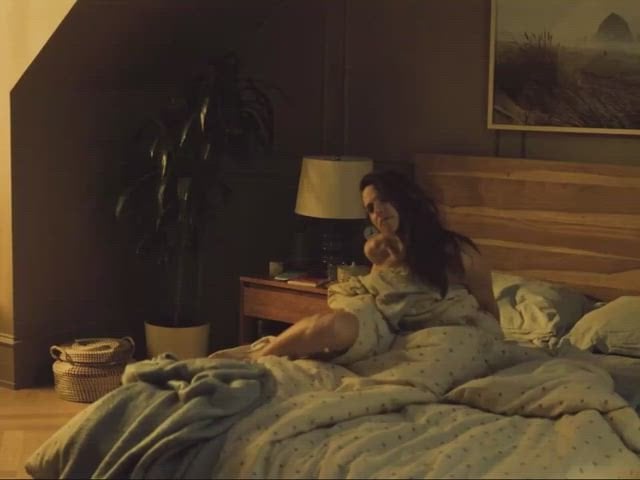 Alona Tal’s nude scene in Cross Season 1 Episode 6 (2024)