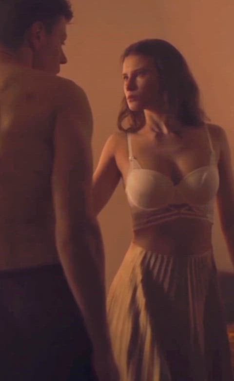 Anastasia Ivaniuk’s Sexy Curves Steal the Show with Her Stunning Butt