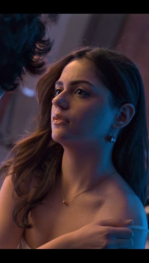 Aneet Padda shines in a hot nude scene in “Saiyaara”