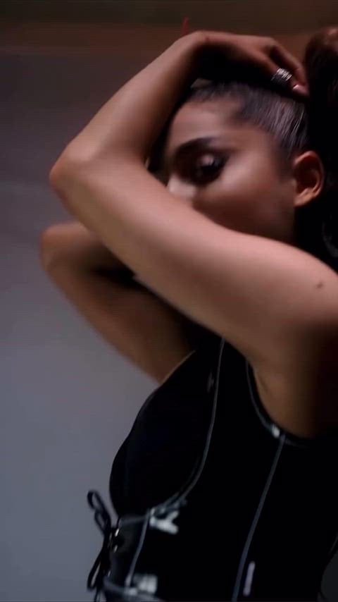 Ariana Grande Goes Wild in a Hot, Provocative Showcase